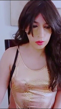 Mariquita Jugando Un Poco