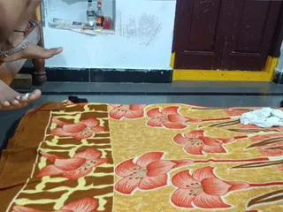Femme indienne sexy, compilation d’éjaculations maison