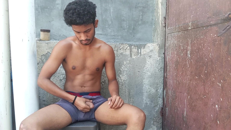 Curlyboy: Indisk desi man kåt avrunkning sperma utlösning och masterbating big...