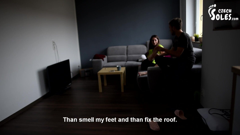 Czech Soles - foot fetish content: Спійманий на нюханні взуття дружини
