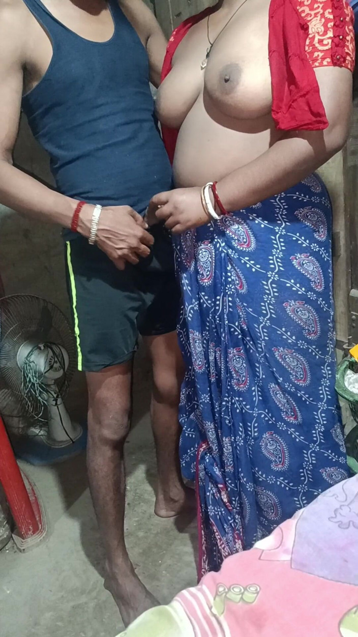 Monika Bhabhi: Primul sex al indiencei bhabhi