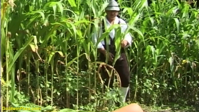 Goldwin pass: Farmers wife outdoor fucked by her stepson