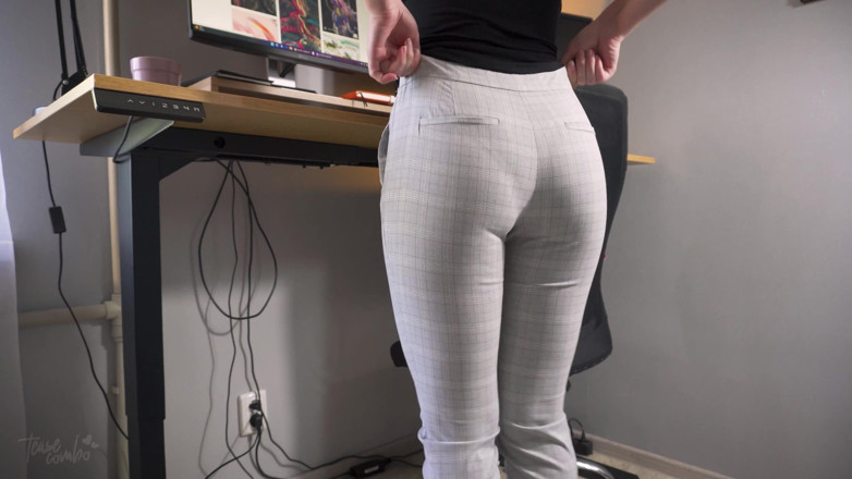 Teasecombo 4K: Dar pantolonlu seksi iş arkadaşı götünü ve tam arka külotunu...
