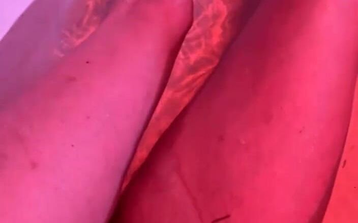 Sissy slave Sylvia: Stream se začal připravovat na noc práce