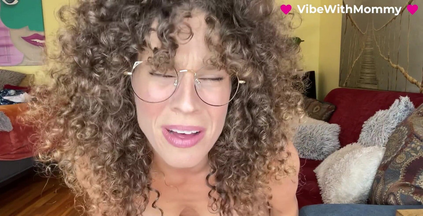 VibeWithMommy: 새엄마 JOI 교육 리얼 가상 섹스 계모는 자지를 만지는 방법을 가르치는 걸 좋아해!