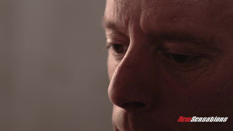 New Sensations: Pequeña estudiante traviesa es atada