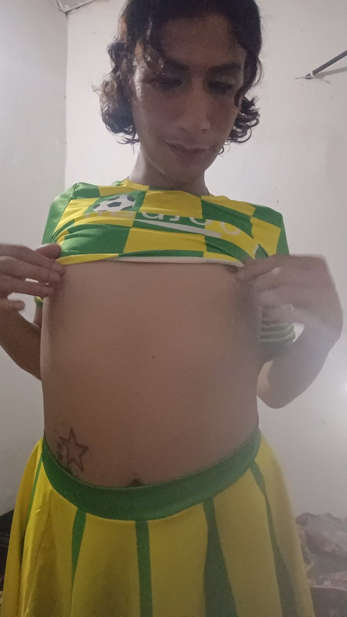 Femboy from Colombia: Les bons gars donnent tout ce qu’ils ont ici