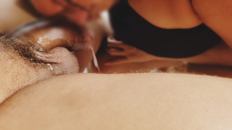 anal_queen_amateur: 我把精液吸到鸡巴变软