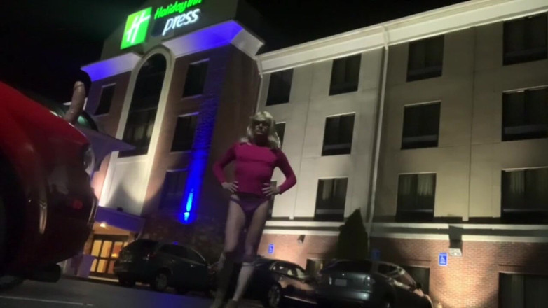 CindieLove: Leckt eigenes sissy-sperma vom Hotel, Wäscherei, Dildo TS