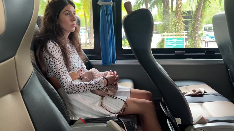 Katty West: Veřejné ukazování čůráka - riskantní honění ve veřejném autobuse plném lidí, dokud...