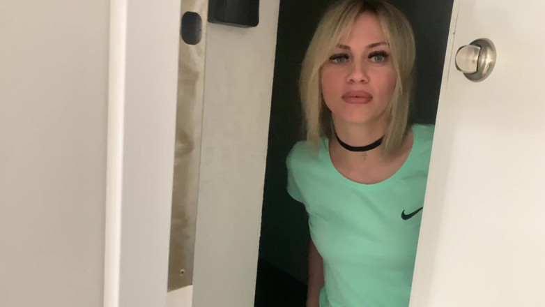 LoveHomePorn: La copine de mon ami n’arrivait pas à refuser ma grosse...