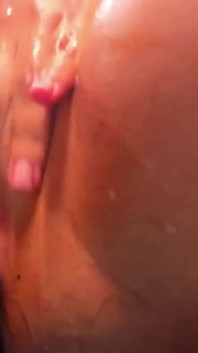 My Pussy Gets Wet and Ejaculates