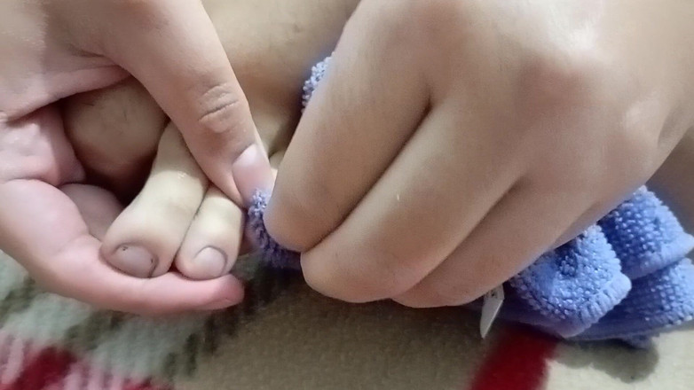 Ramagruesa69: Latina montel menjaga kukunya