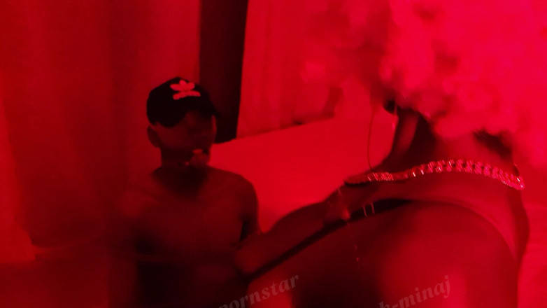 mombasapornstar: Bilik Merah (BDSM Afrika sebenar)