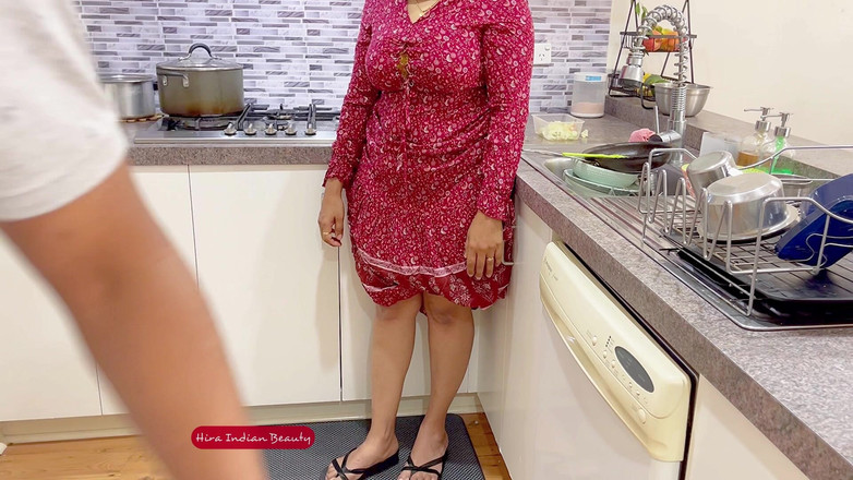 Hot 365 Entertainments: Kráska V Hidžábu a Její Lungi Muž - Měkký, Vášnivý Okamžik...