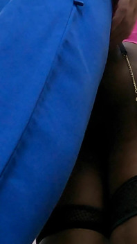 Punheta Ejaculação & Dedilhado Em Trem Público - Mulher Africana Toca Meu Pau Enquanto Moe Em Seus Quadris Largos