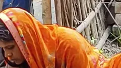 Desi Sexy Sonakshi Bhabhi Bathing Nude Outdoors