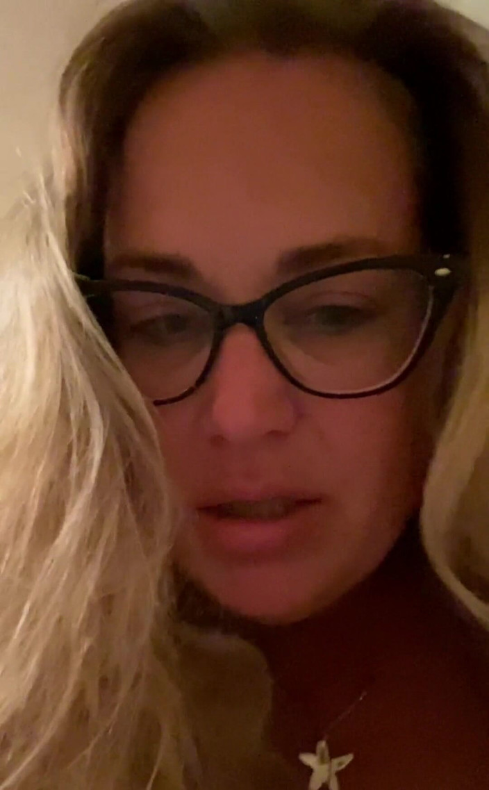 Lily Bay: Tamam, Cuma günü öğrendim ama bana istediğimi verir misin?