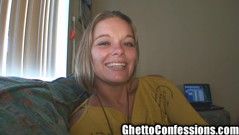 Ghetto Confessions: खुश आकर्षक यहूदी बस्ती वुड्स वेश्या अच्छी तरह से लंड चूसती है