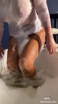 I'm Want to Pee and I Do It on You Right Now