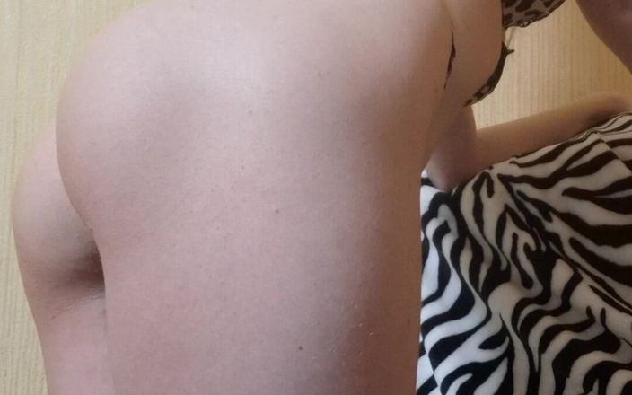 ElzaKom: Suffer Under Elza Kom's Ass