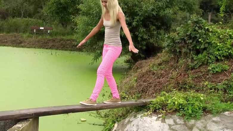 DaringPureXXX: Dziewczyny eksperymentują