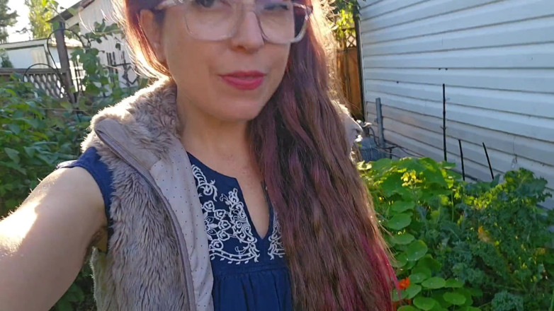Nerdy_faery: Tưới nước trong vườn