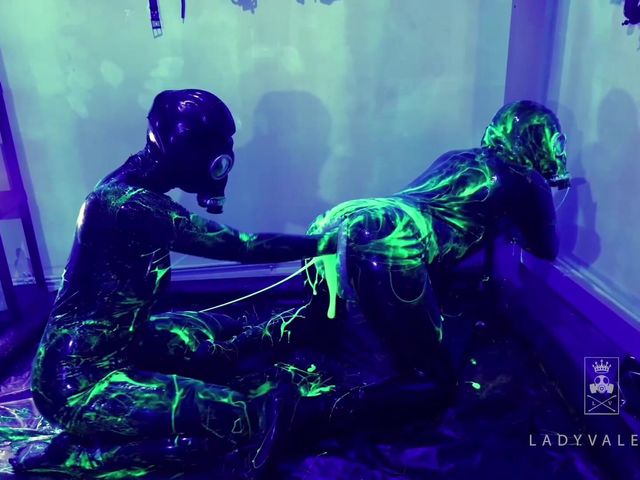 Rubber Double Fisting with Uv Slime (Lady Valeska femdom)