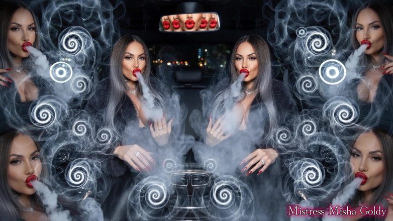 Goddess Misha Goldy: Powinieneś być na moim tylnym siedzeniu