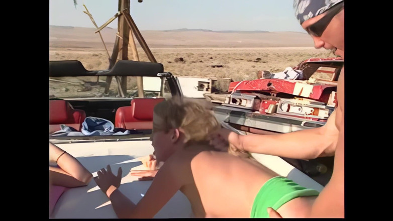 Cinema X: 해변에서의 멋진 즐거움의 하루