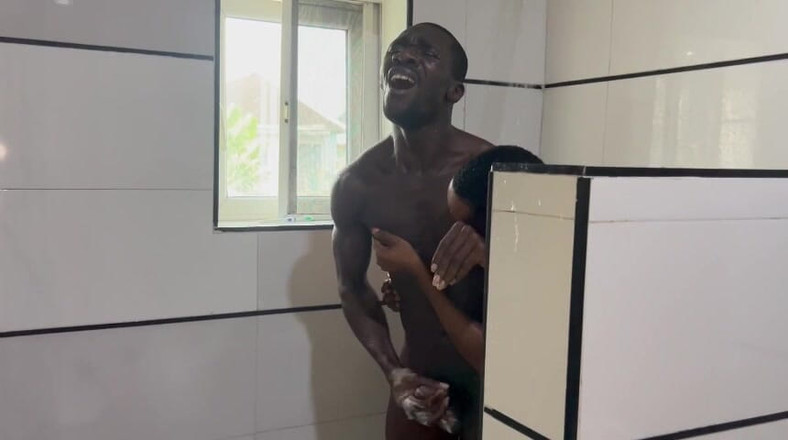 solomonnaija: Cowok ini berhasil kontolku sampai aku klepek-klepek