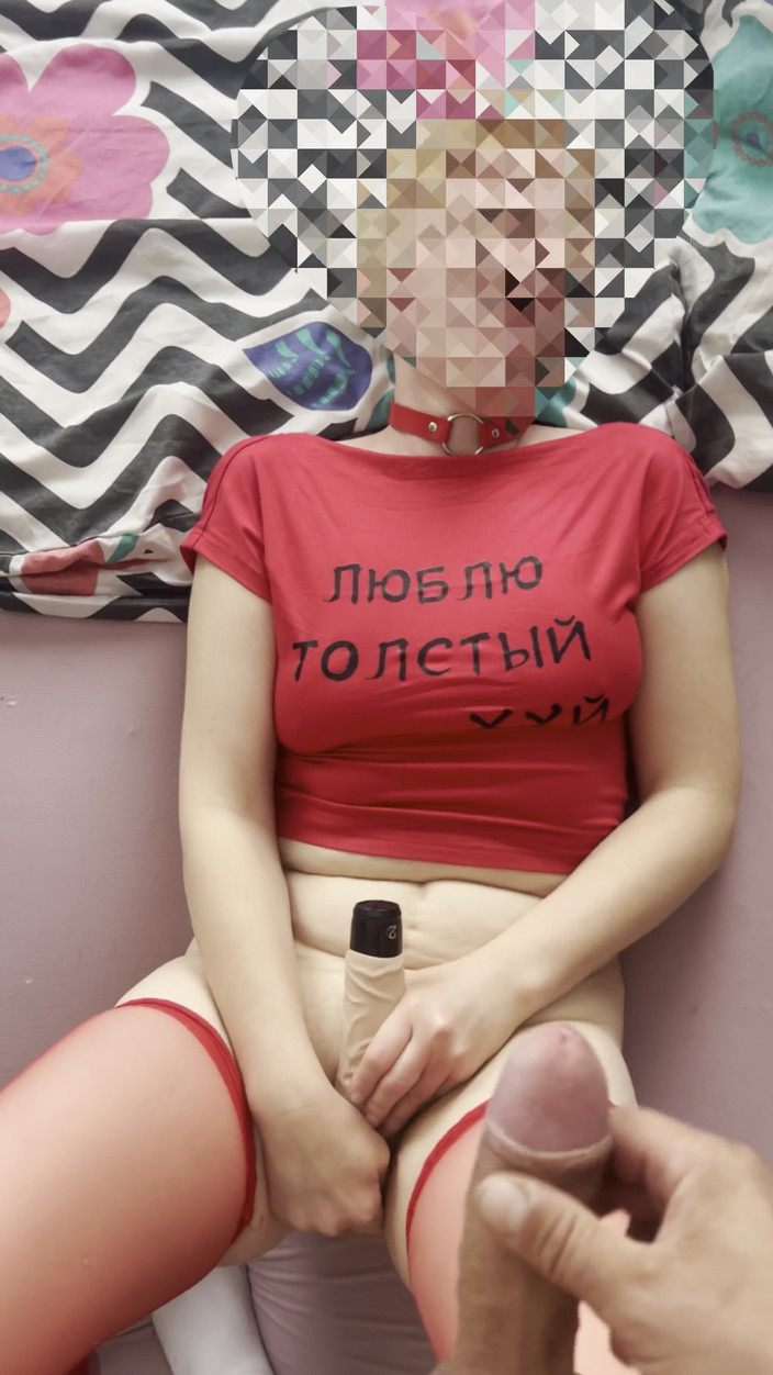 SashMash: Sexuální manželka se šuká robertkem a její manžel sleduje a honí...