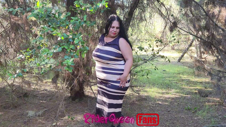 Only Riderqueen BBW Step Mom Latina Alone: Riderqueen Bersendirian, di luar, video untuk peminat