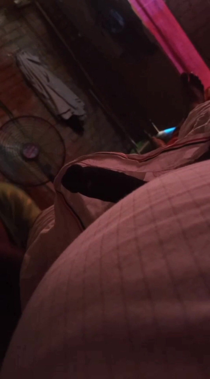 Auntixxx69: Tajně mám sex se svým nevlastním bratrem