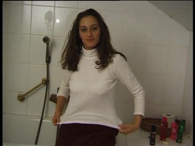 Lucky Wankerz: Stunning brunette babe seducing her pussy with vibrator in the...