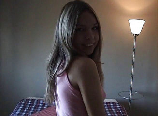 VOP Solo Babes: Remaja cantik masturbasi