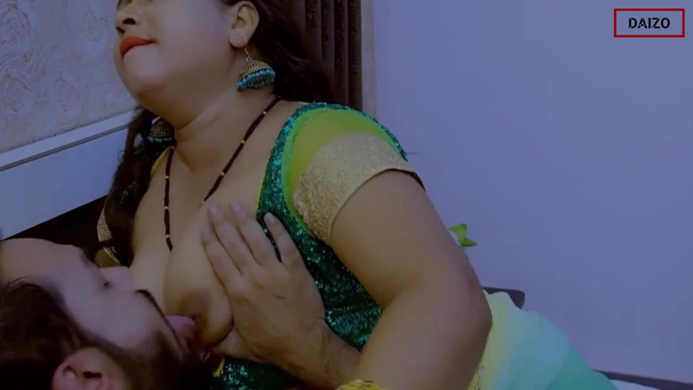 Daizo Premium: Une bhabhi desi à gros cul se fait sodomiser