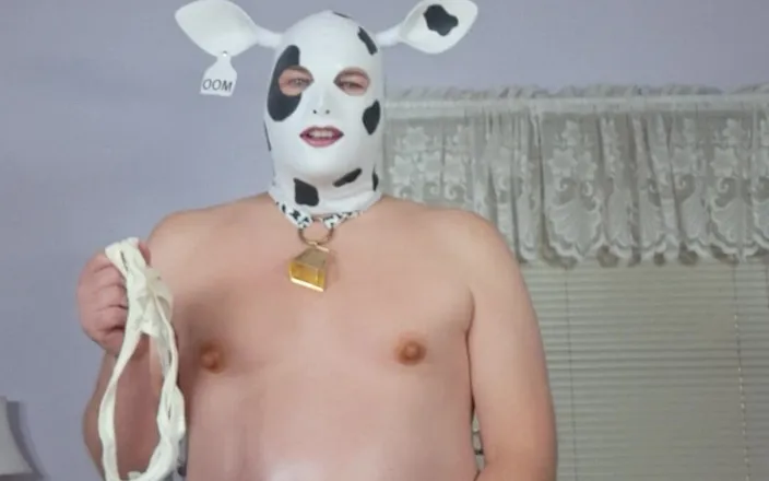 Victoria Lecherri: It's a Hucow Halloween!