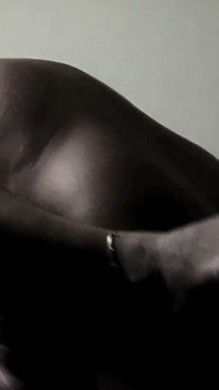 Sexy cuerpo de la señora grande y jugosa tetas apretadas chupó y coño follado