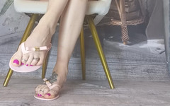 Lady_Angela: Lady Angela趾环和人字拖 - 沉默的钦佩
