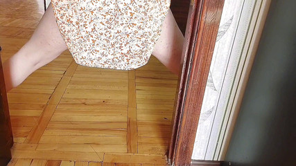 Kitty_Cross: Pembe ipek elbiseli muhteşem trans kız