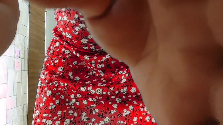 Kitty_Cross: Sonunda güzel bayan oğlanın sevimli yarağından boşalma gerçekleşti