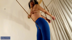 Bdsmlovers91: Bonggol kering dalam seluar Yoga - Versi Berwarna