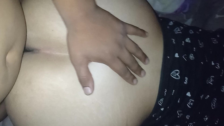 Eatrella j: Ten, kto nie spada, poślizgnie się