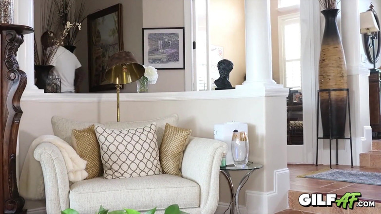 Gilf AF: Hırsızlık yaparken mi yakalandın? Yarağınla öde