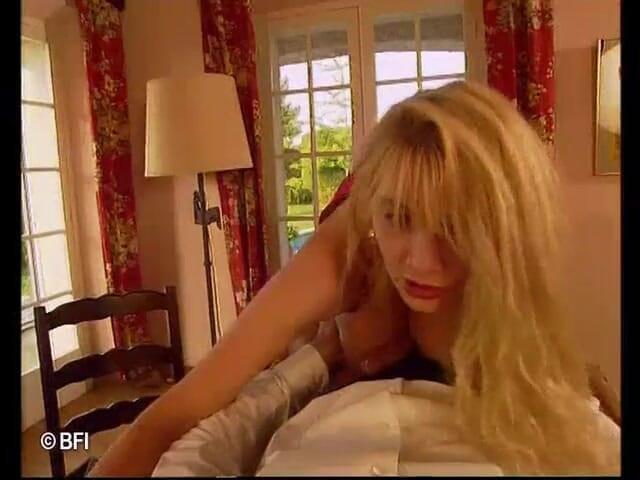 Amazing asses and pussies: Gagici sexy futute anal peste tot - DvD