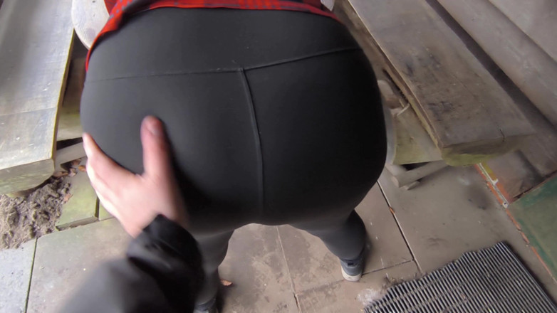Bouncy Tits Action: Ass and Boobs Slap Red
