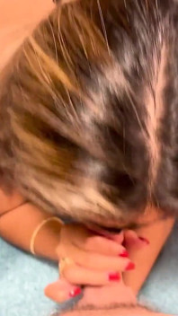 La intensa aventura anal de filipina milf con papá - Lexxi Wett