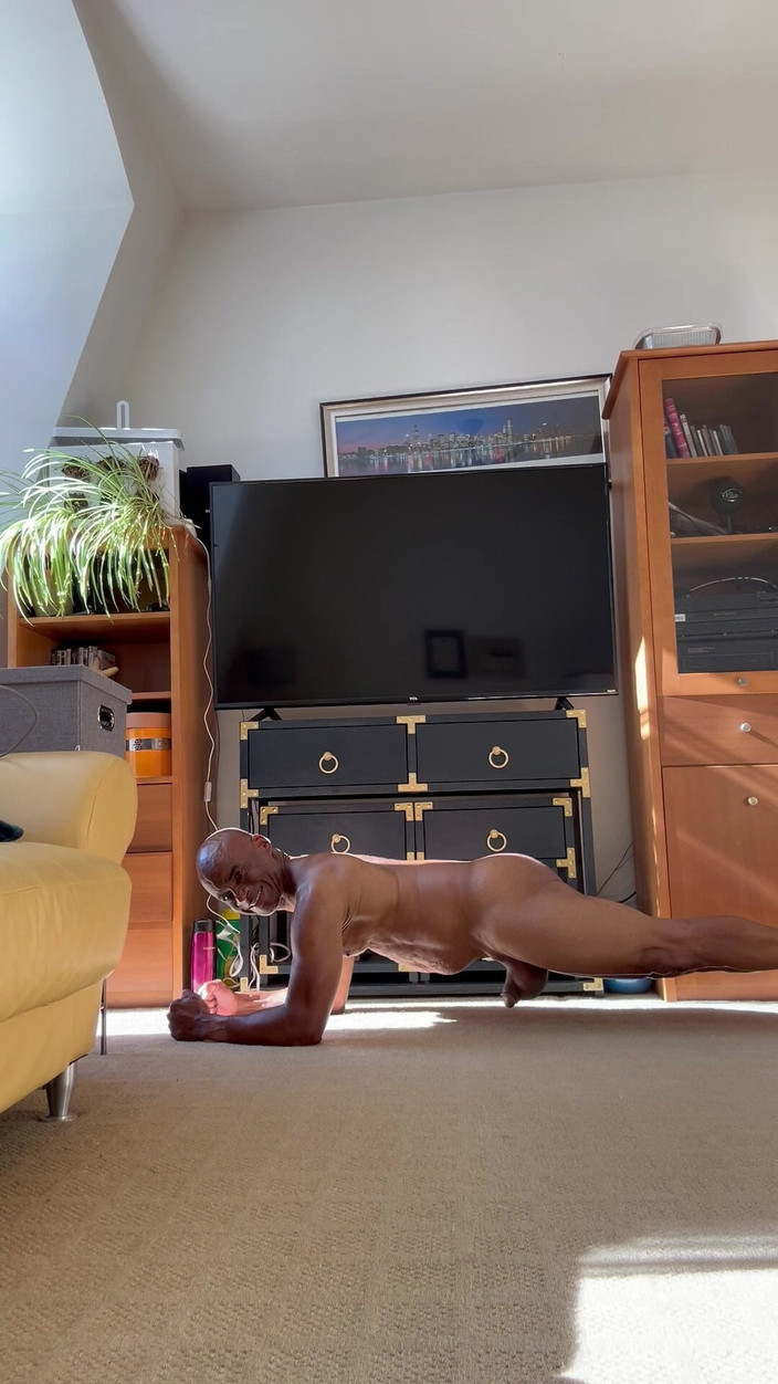 Reda Davis: Post Workout Planks