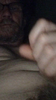 Accarezzo il mio cazzo da 5 pollici